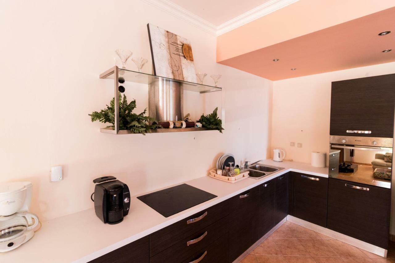 בוקארי Traditional Fishing Village Apartments מראה חיצוני תמונה